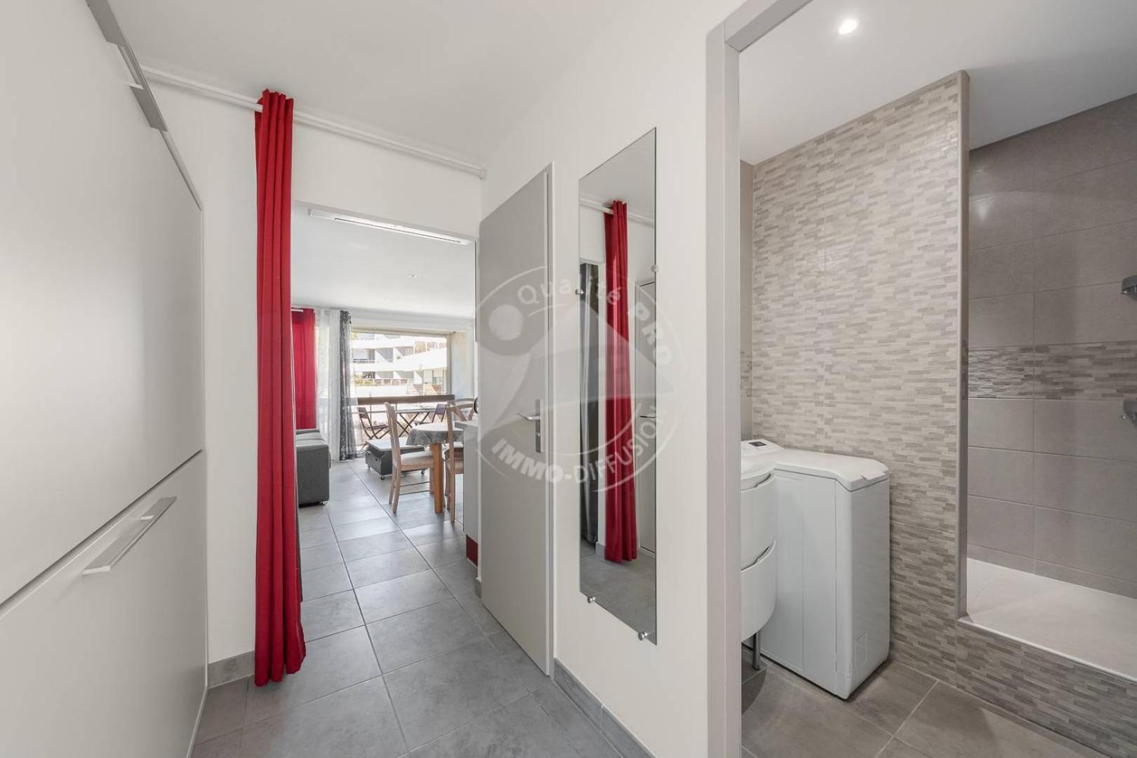 As21512 - Studio Cabine Vue Mer Laterale Avec Parking Prive A 20M De La Plage Le Grau-du-Roi Luaran gambar