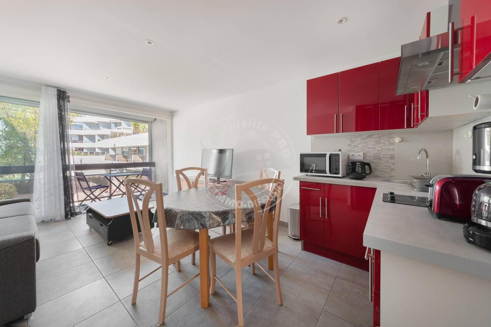 As21512 - Studio Cabine Vue Mer Laterale Avec Parking Prive A 20M De La Plage Le Grau-du-Roi Luaran gambar